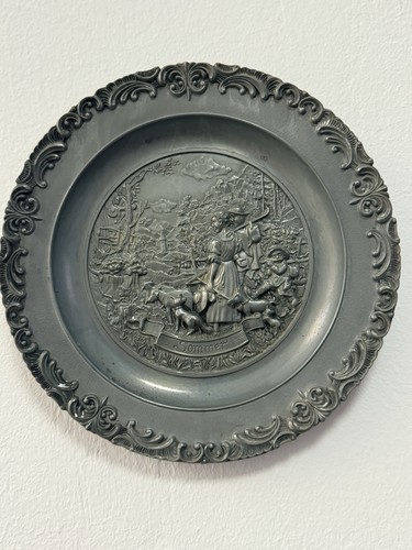 Zinnteller mensch motiv relief - zinnteller, mensch-motiv