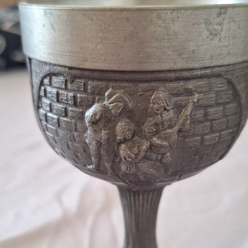 Zinnbecher aus zinn mit - mit, relief