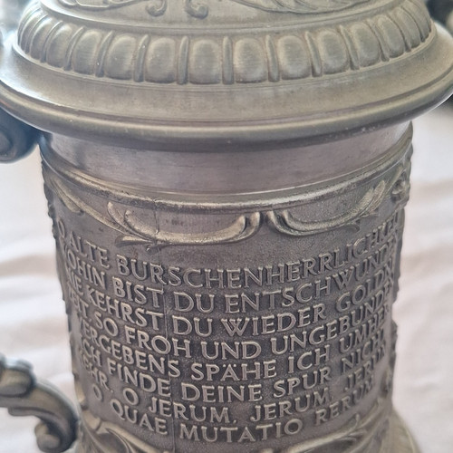 Zinnkrug mit deckel - zinnkrug, deckel,