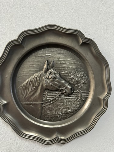 Zinnteller tiermotiv relief - tiermotiv,