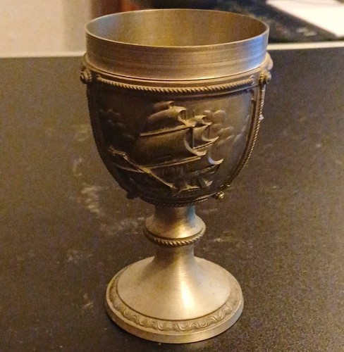 Zinnpokal becher auf - zinnpokal/becher, fuß