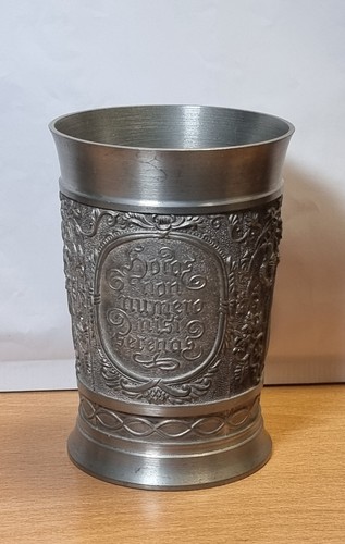 Zinnbecher mit div motiven - mit, div.