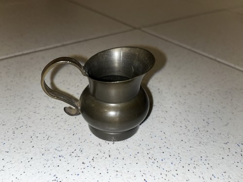 Kleines kännchen zinn - kännchen,