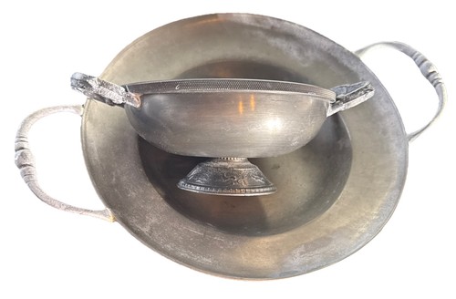 Zwei zinnschalen mit - zwei,