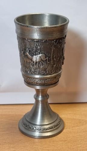 Zinnbecher mit fuß - zinnbecher, fuß,